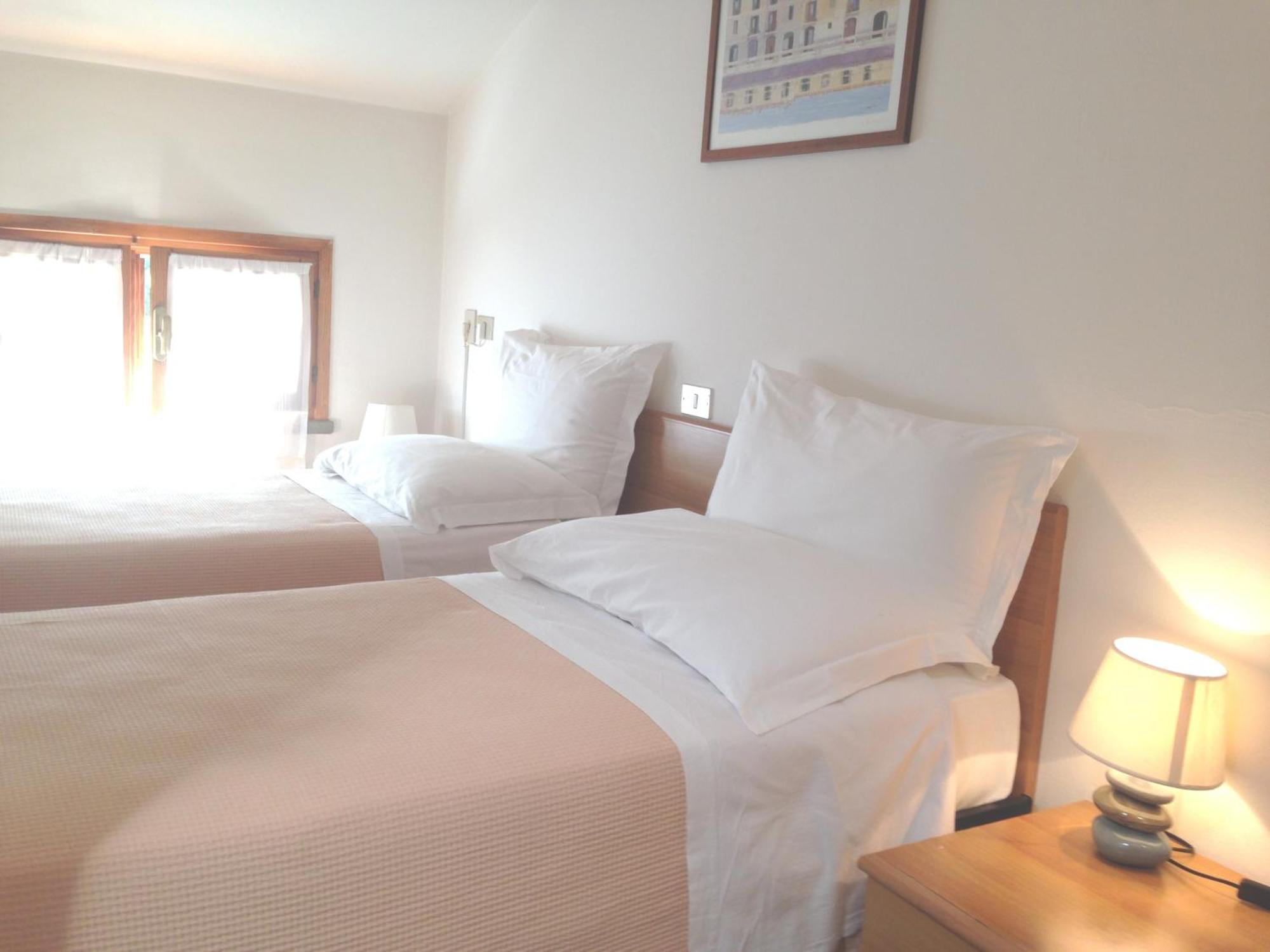 Albergo Romagna Fratta Terme Pokoj fotografie