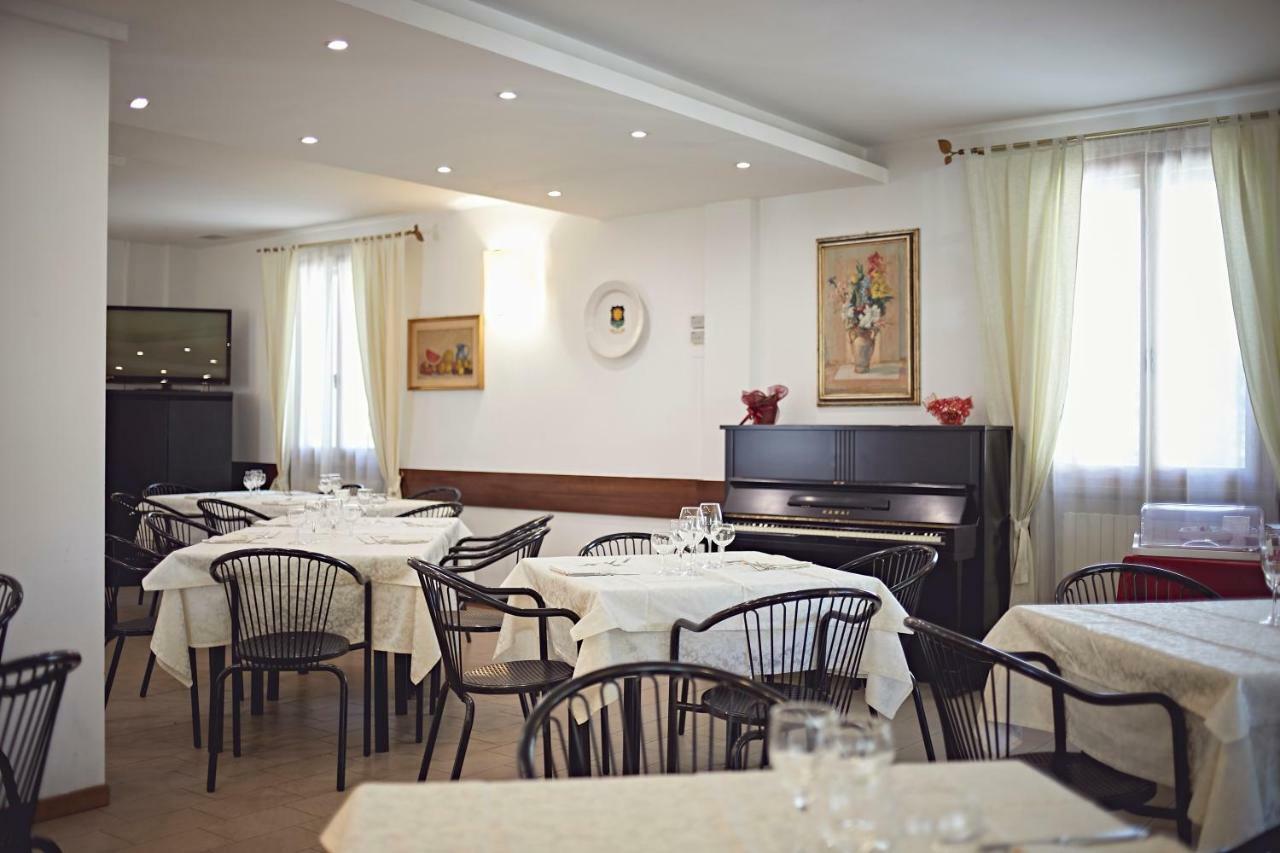 Albergo Romagna Fratta Terme Exteriér fotografie